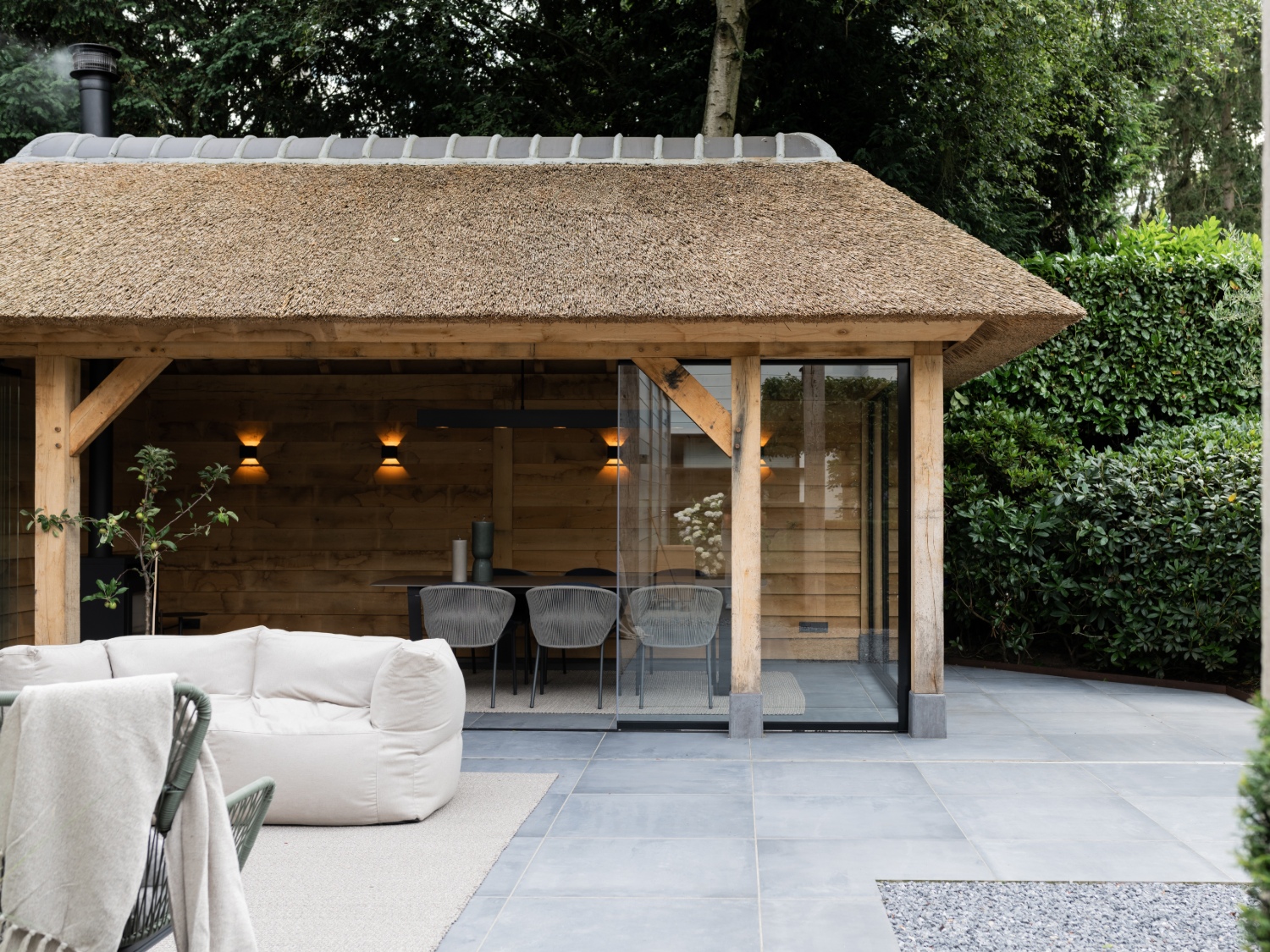 project-luxe buitenverblijf rietgedekt-3-tab